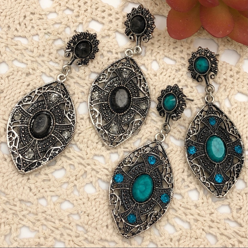 🌼 Vintage Look Filigree Post Drop Earrings